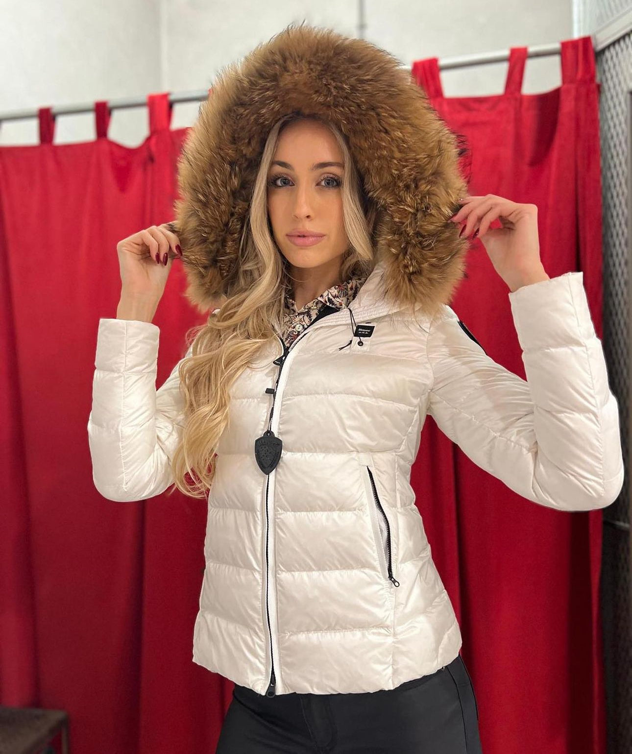 Blauer white pellic