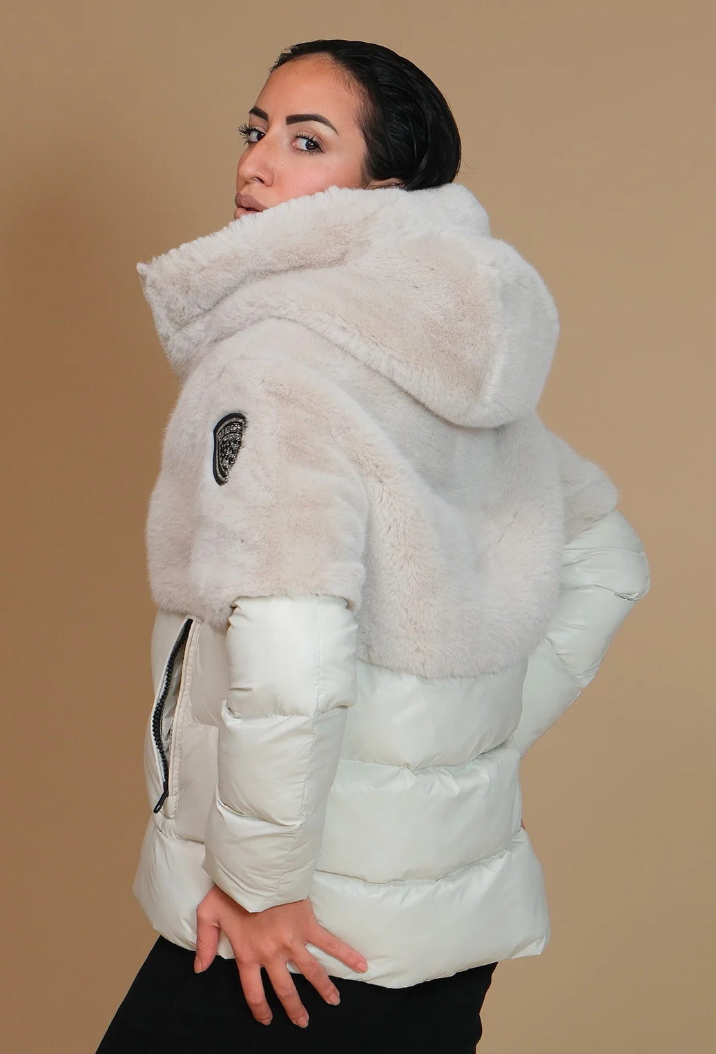 Blauer white pellic